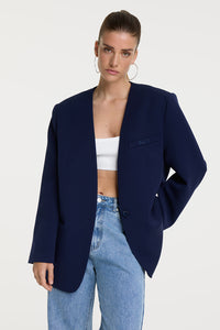 COLLARLESS BLAZER