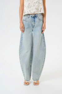 BARREL JEANS