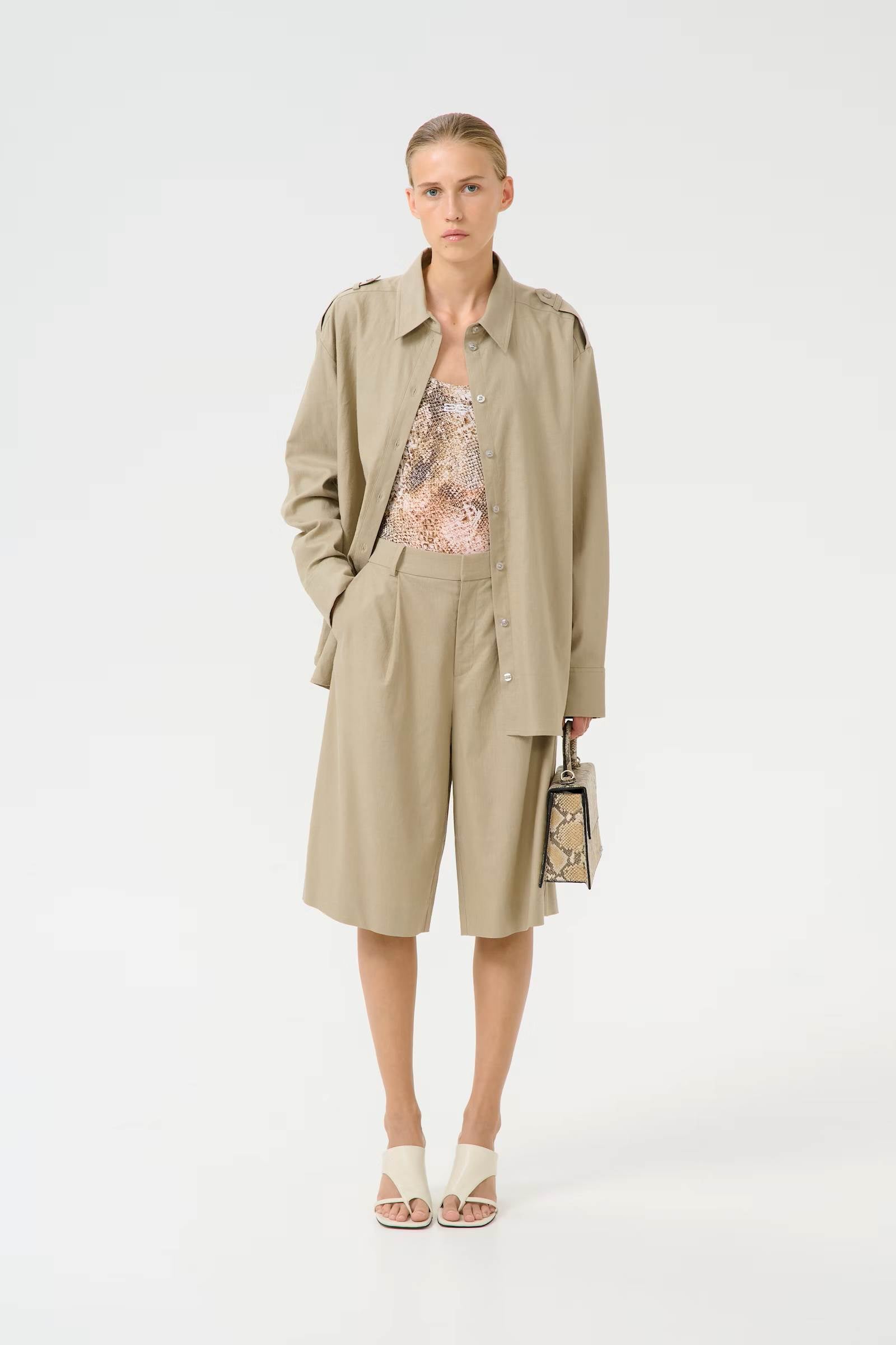 ZIZZA LINNEN SHORT