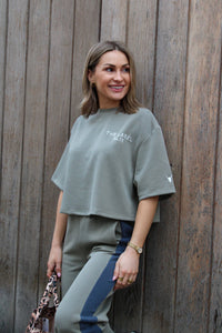 FLOWY CROPPED TEE