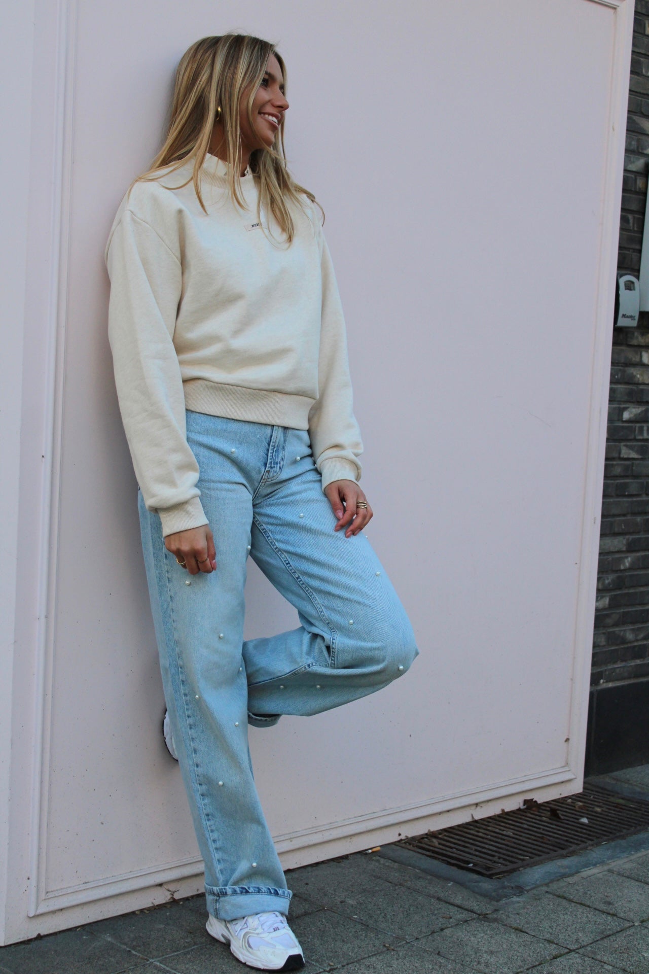 EBAH SWEATER