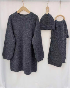 KNITTED SET